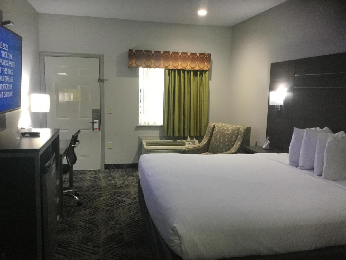 Muskogee Inn And Suites Екстериор снимка