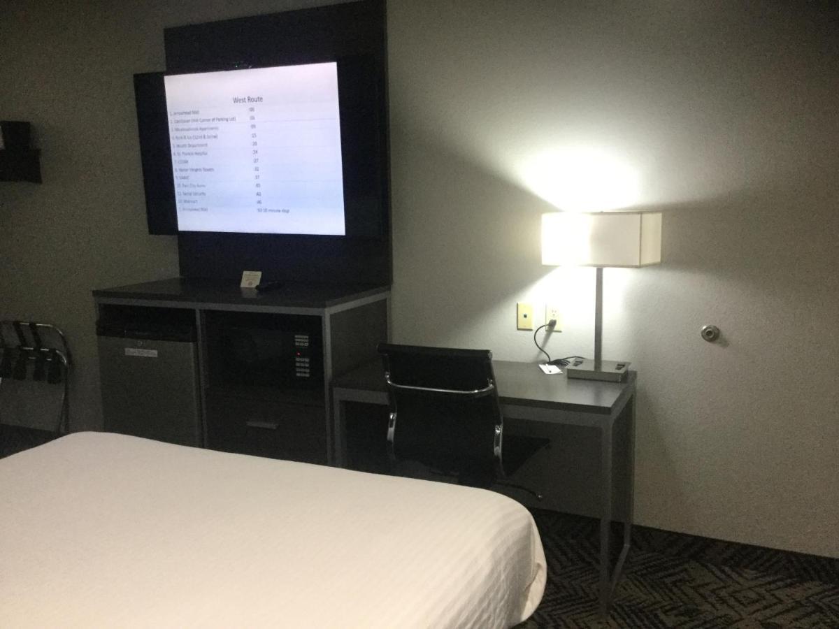 Muskogee Inn And Suites Екстериор снимка